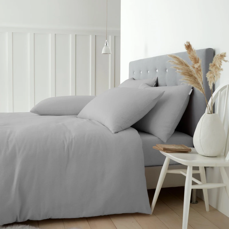 Image of Catherine Lansfield Catherine Lansfield 'Brushed Cotton' Duvet Cover Set in Grey Size: Double Grey Double Unisex 5057681115375