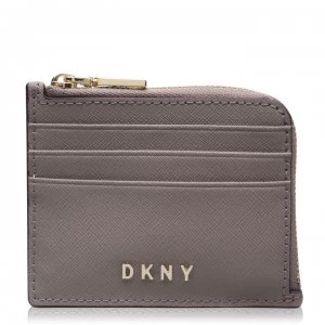 Image of DKNY Mil Cardholder - SoftClay 4F2