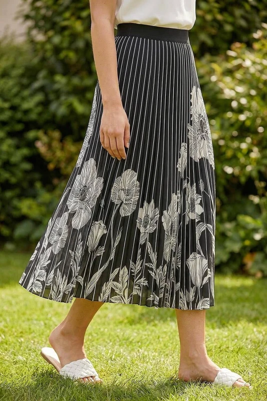 Image of Roman Womens Floral Print Pleated Midi Skirt in Black Size: 12 Black Female 12