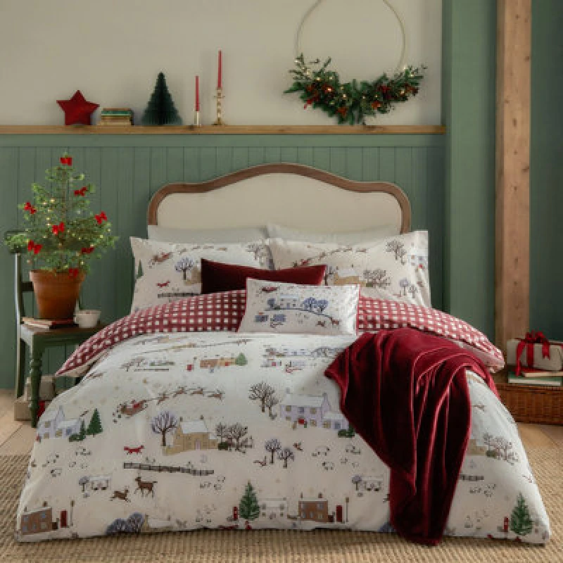 Image of Furn. Cotswolds Christmas Printed Reversible Duvet Set, Super King, White
