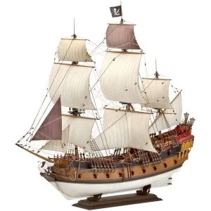 image of Pirate Ship (Revell) 1:72 Scale Level 5 Model Kit