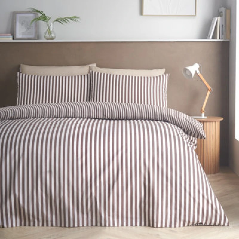 Image of Catherine Lansfield Epping Textured Stripe Reversible Double Duvet Cover Set With Pillowcases Chocolate