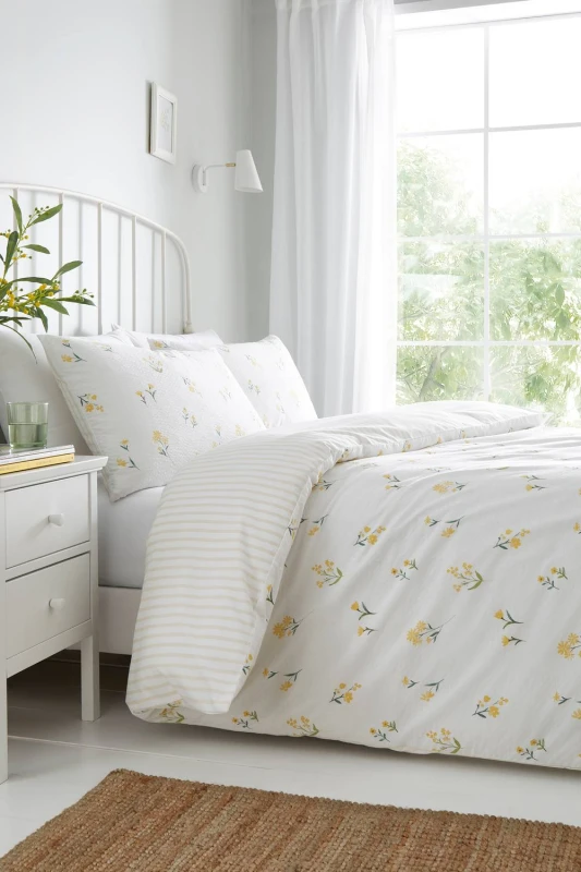 Image of Dreams and Drapes Ditsy Floral Seersucker Duvet Cover Bedding Set Yellow