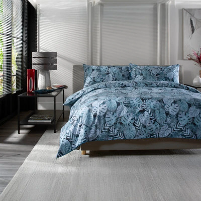 Image of The Lyndon Company The Lyndon Company Japanese Tropical Garden Blue 100% Cotton Duvet Cover Set with Piped Edging Size: Double Blue Double Unisex 50