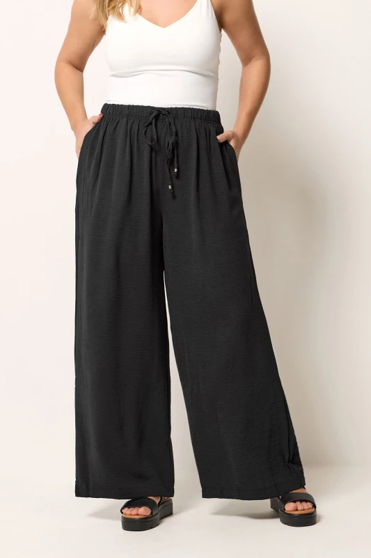 Image of Yours Womens Twill Wide Leg Trousers in Black Size: 18 Black Female 18