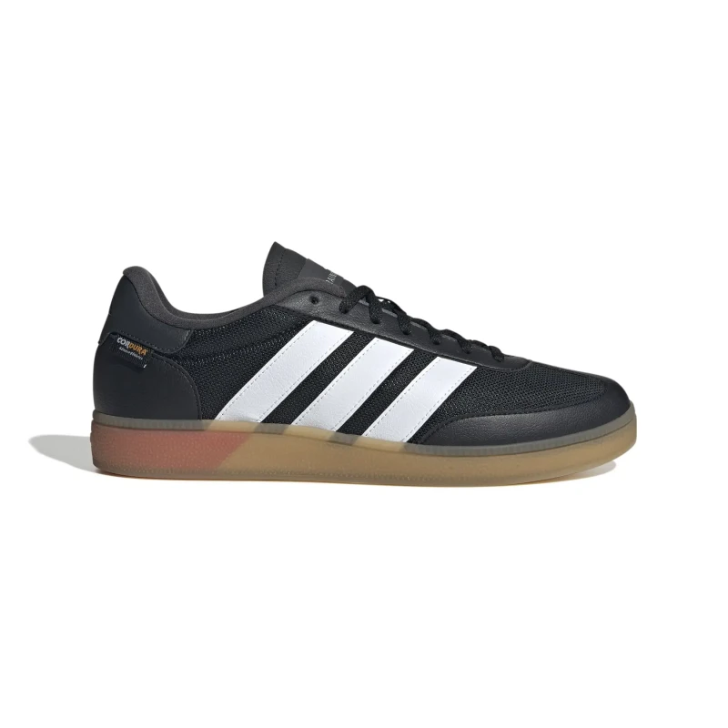 Image of adidas TRAINING SPEZIAL mens Shoes (Trainers) in Black