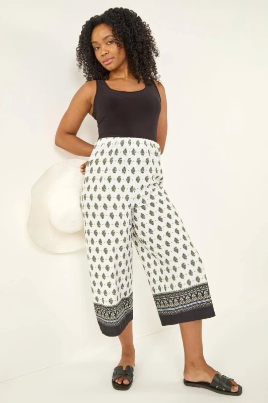 Image of Roman Womens Petite Textured Cropped Trouser in Ivory Size: 8 Ivory Female 8