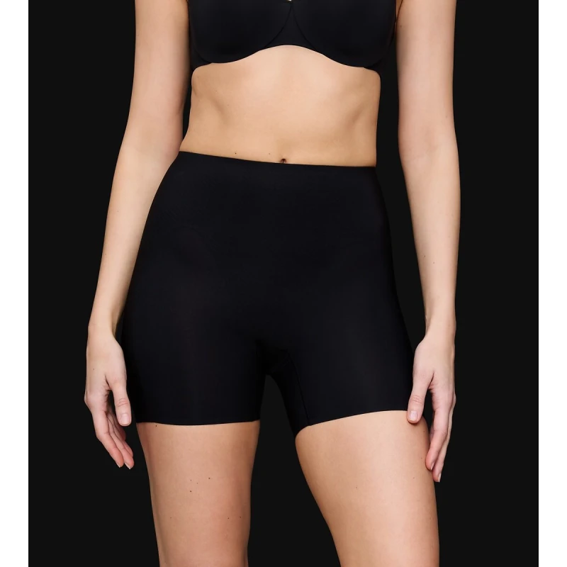 Image of Triumph Body Make-Up Illusion Curve Shorts Black Polyamide S