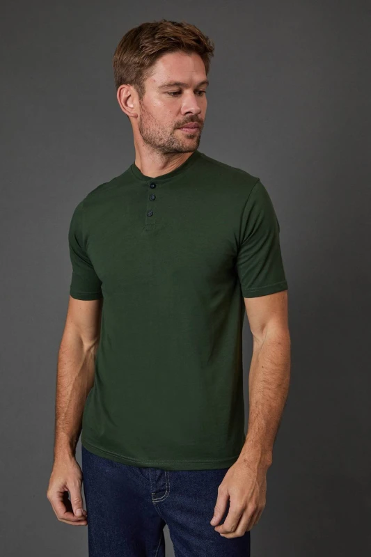 Image of Burton Burton Men Dark Green Grandad Neck T-Shirt Size: Medium Dark Green M Male 5045773267576