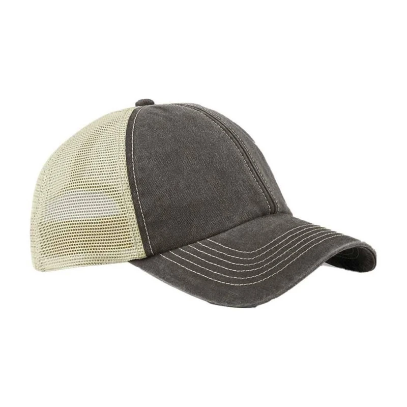 Image of Beechfield Beechfield Men Vintage 6 Panel Trucker Cap in Brown Brown One Size Male 5063693934484