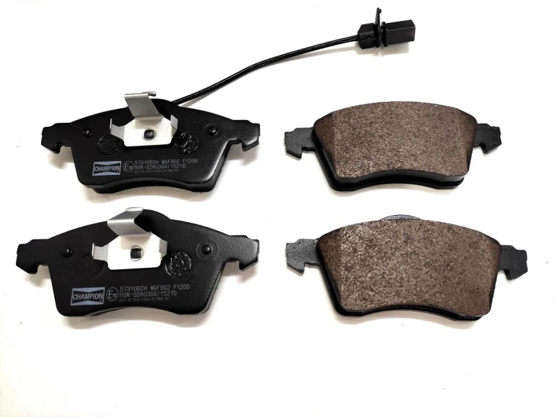 Image of Brake pad set CHAMPION 573106CH