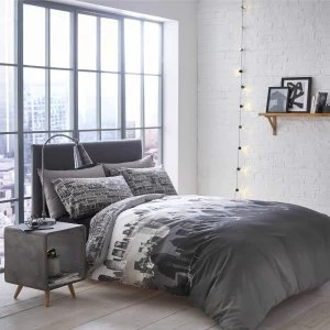 Image of Catherine Lansfield City Scape Bedding Set - Kingsize