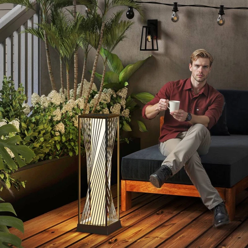 Image of OUTSUNNY Rattan Solar Floor Lamp, Auto On/Off Garden Lights, Sand Brown Brown Unisex