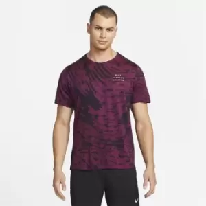 Image of Nike Rise 365 Top - Red
