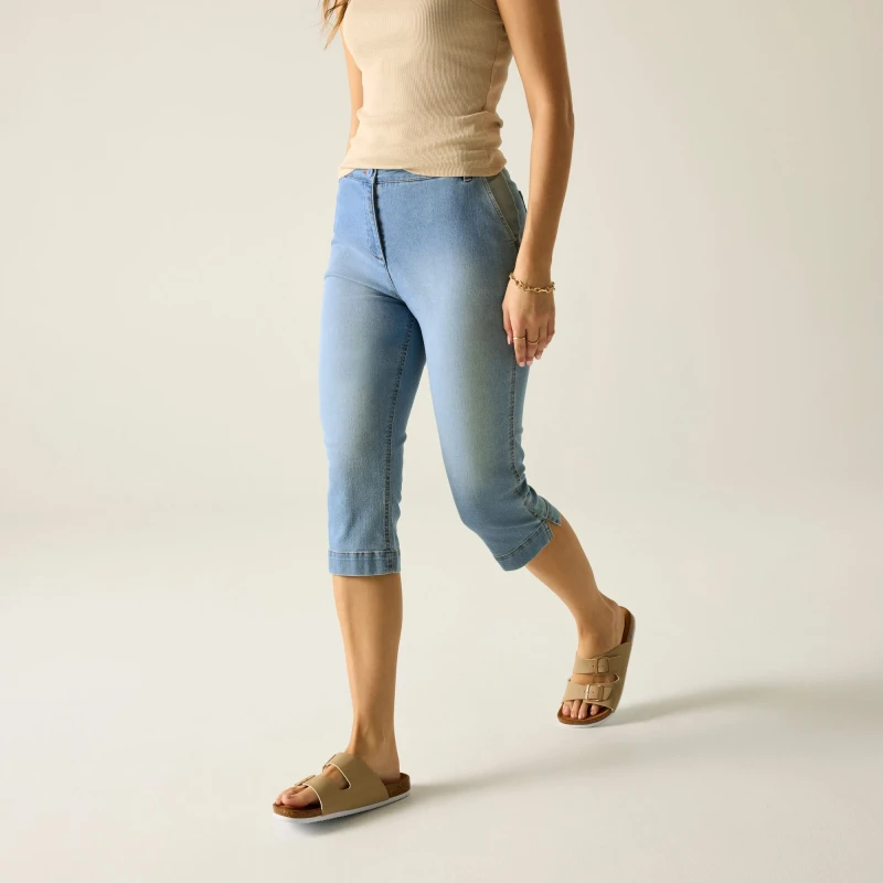 Image of Regatta Womens Bayletta Capri Trousers in Mid Blue Size: 10 Mid Blue Female 10