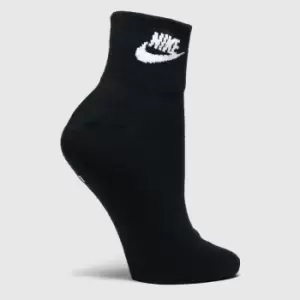 Image of Nike Black & White Essential Ankle Socks 3 Pack
