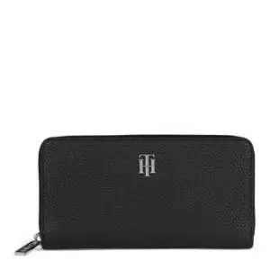 Image of Tommy Hilfiger Element Zip Purse - Black