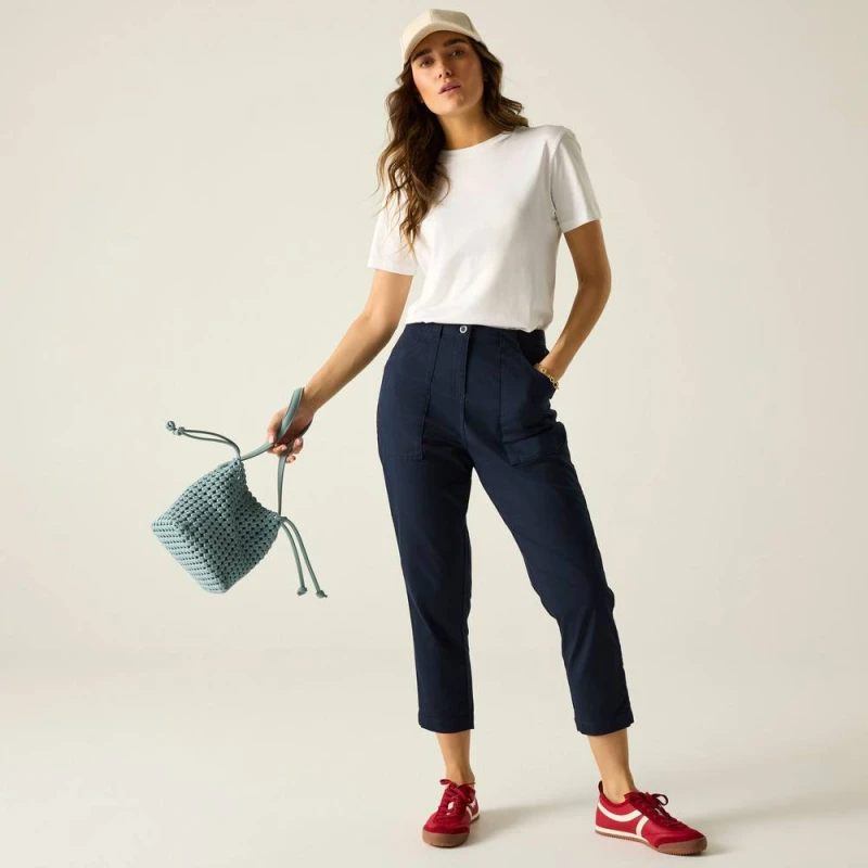 Image of Regatta Womens Shorebella Capri Trousers in Mid Navy Size: 12 Mid Navy Female 12