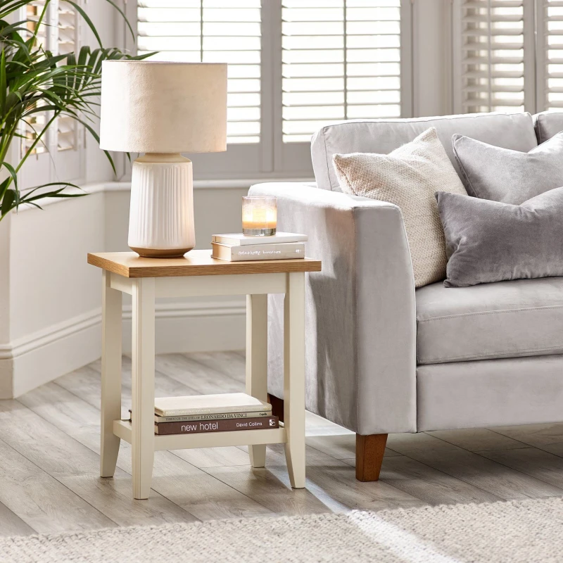 Image of FurnitureboxUK FurnitureboxUK Solid Wood Side Table End Table Bedside Table in Light Oak Light Oak One Size Unisex 5056542693199