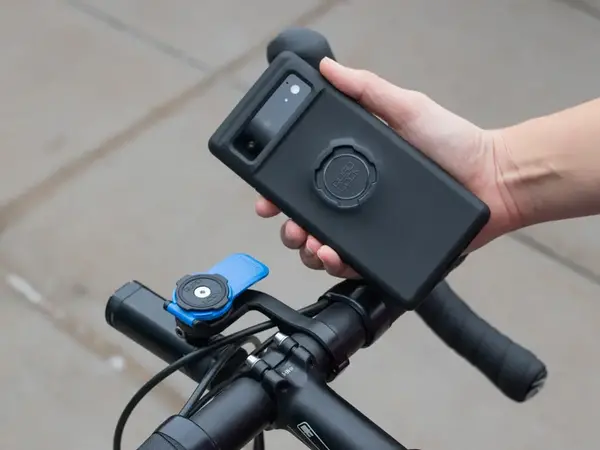 Image of Quad Lock Case Google Pixel 6 Size