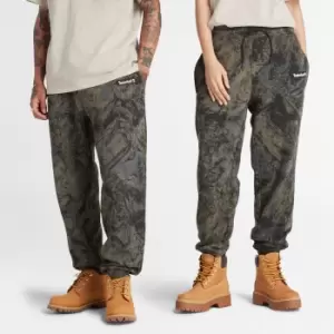 image of Timberland All Gender All-over Printed Mountains Sweatpants In Camo Camo Men, Size M