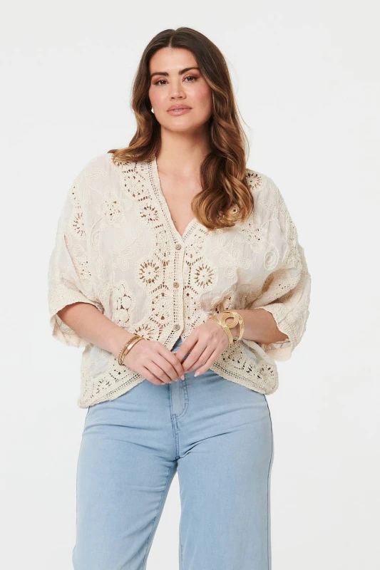 Image of Izabel London Womens Crochet 3/4 Sleeve Relaxed Cardigan in Beige Size: S/M Beige Female S/M