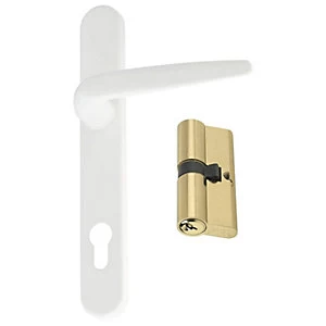 Image of Yale Essentials 70mm Door Handle & Cylinder Kit - Brass