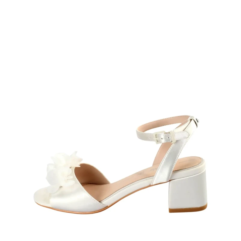 Image of Buffalo Womens heeled sandals Buffalo Lucy Rose Blanc Female 37