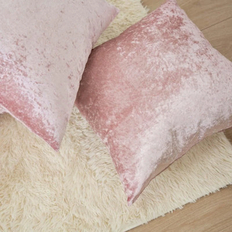 Image of OHS OHS Luxury Crushed Velvet Set of 4 Cushion Covers Plain in Baby Pink Baby Pink One Size Unisex 5027434091379
