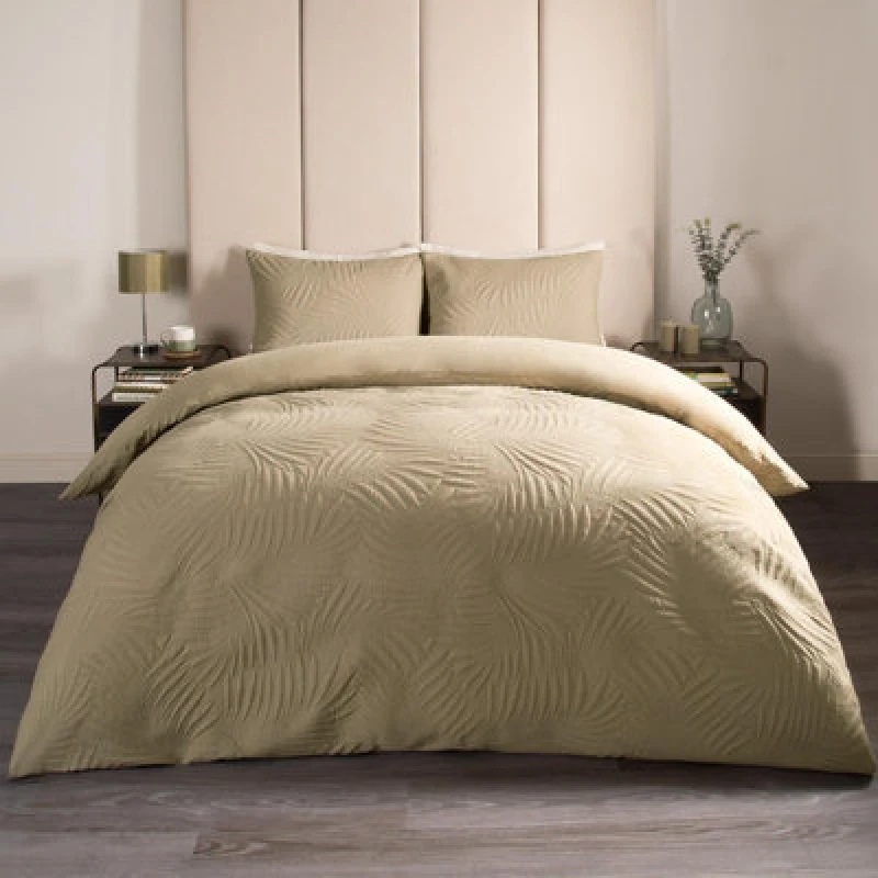 Image of OHS OHS Pinsonic Palms Leaf Filled Duvet Cover Bedding Set in Green Size: Double Green Double Unisex 5027434182411