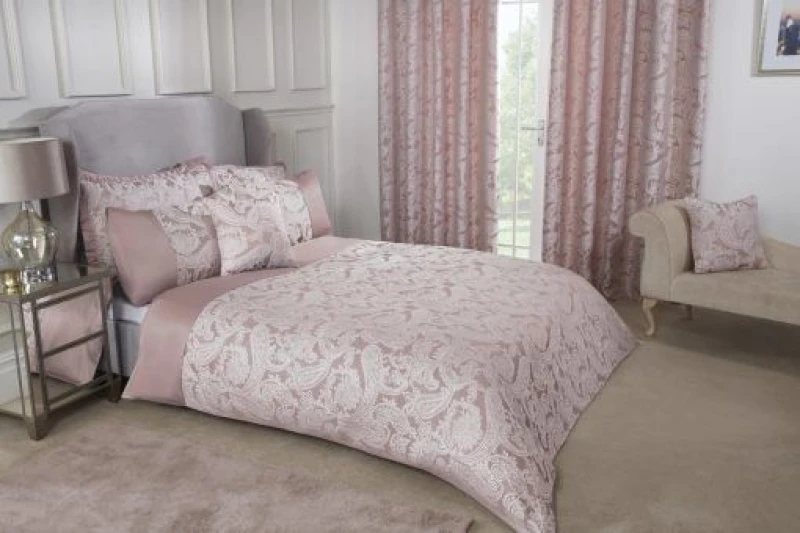 Image of New Edge Blinds Cavendish Duvet Set in Pink Size: Super King Pink Unisex Super King