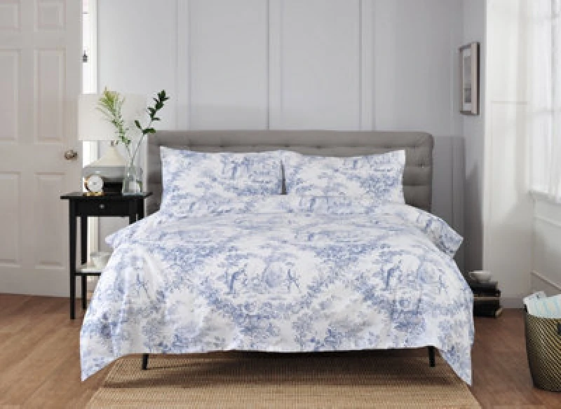 Image of The Lyndon Company The Lyndon Company Toile De Jouy Luxurious 200 Thread Count 100% Cotton Duvet Cover in Blue Size: Double Blue Double Unisex 50549
