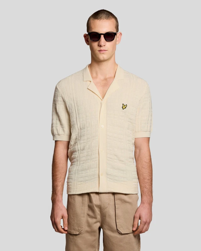 Image of Lyle & Scott Mens Revere Collar Knitted Resort Shirt in Beige