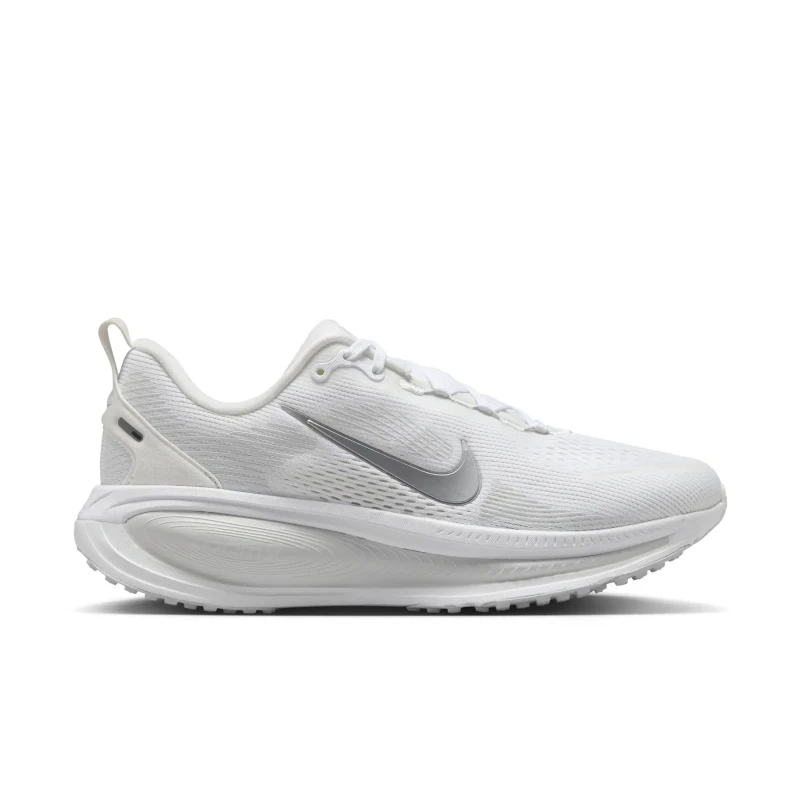 Image of Womens running shoes Nike Vomero 18 Blanc Female 36