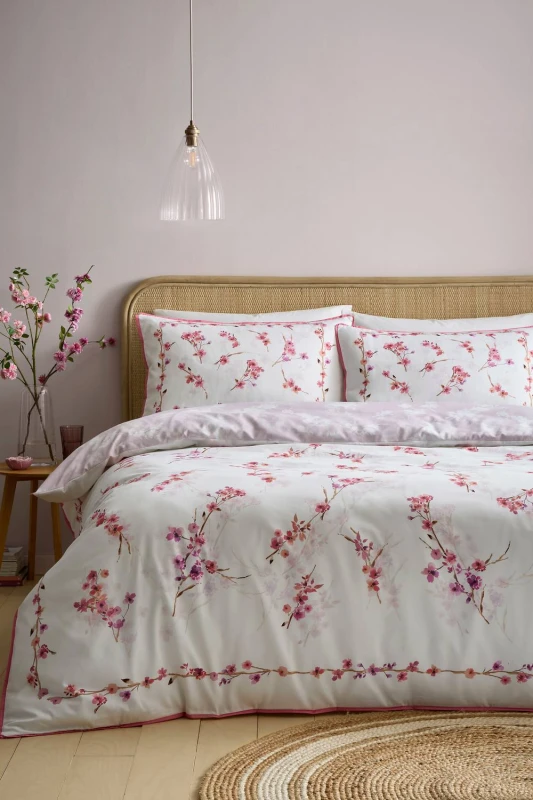 Image of Appletree 'Blossom Flower' 100% Cotton Duvet Cover Set in White Size: Super King White Unisex Super King