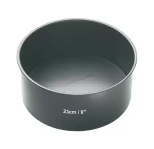 Image of Non-Stick 23cm Loose Base Deep Cake Pan