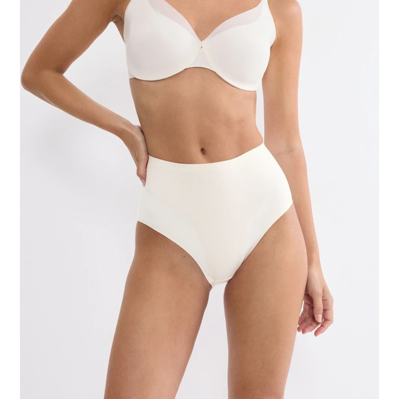 Image of Triumph Body Make-Up Illusion Curve High Waist Briefs Ecru Polyamide S