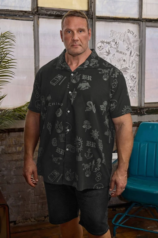 Image of BadRhino BadRhino Men Tattoo PrinT-Shirt in Black Size: X-Large Black X-Large Male 5063589745873