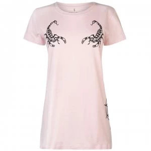 Image of Swallows and Daggers Scorpion T Shirt - Pink