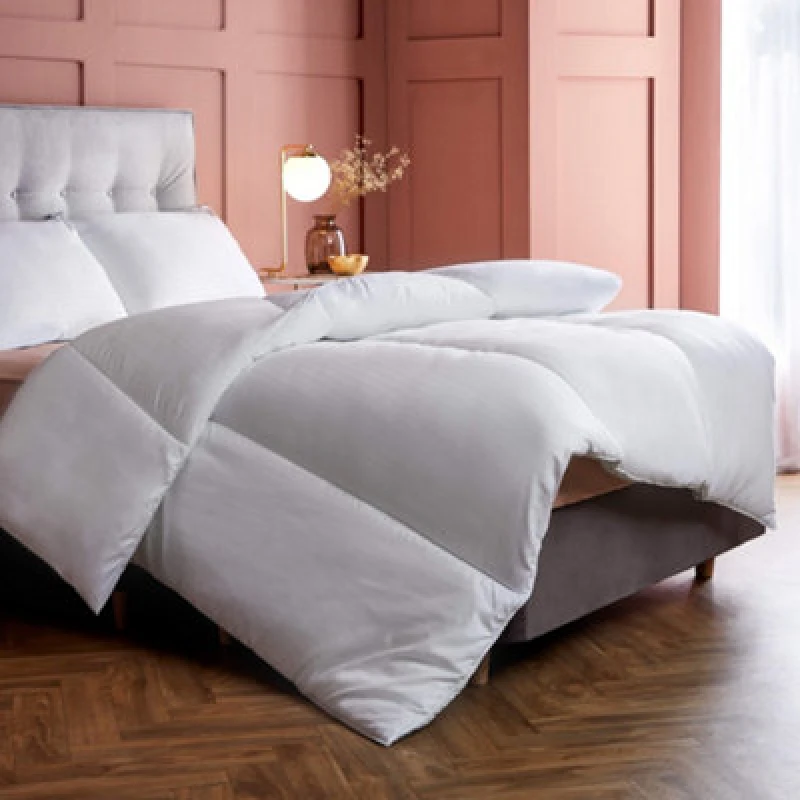 Image of Silentnight Luxury Collection Duvet, 10.5 Tog, Satin Stripe, Super-King