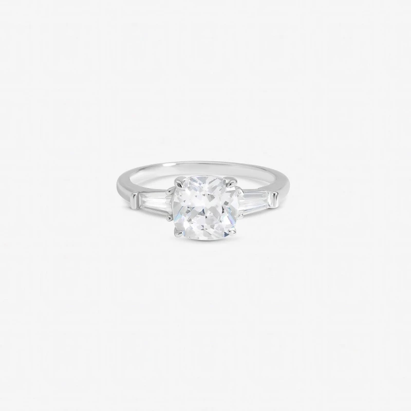 Image of Inicio Sterling Silver Engagement Ring - Gift Pouch Silver female XL