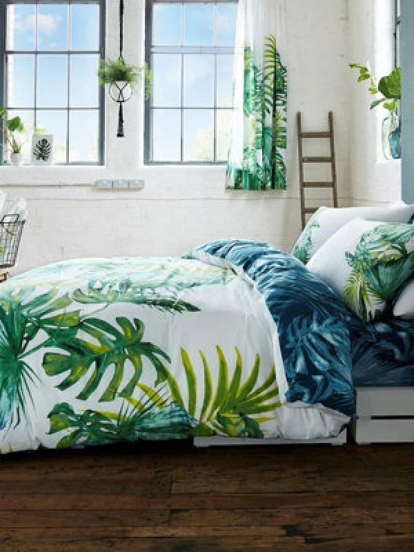 Image of Smart Living Smart Living Printed Polycotton Leaf Duvet Cover With Pillowcases Size: Double Multi Double Unisex 5051346131588