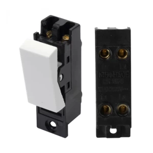 Image of KnightsBridge 10A White 1G 230V Electric Intermediate Switch Module