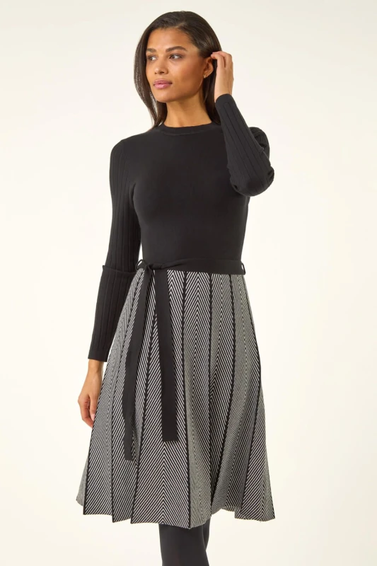 Image of Roman Womens Chevron Print Belted Jumper Dress in Black Size: 16 Black Female 16
