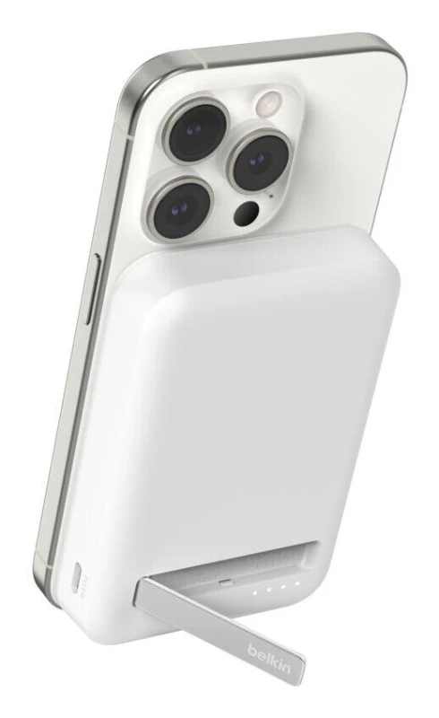 Image of Belkin BoostCharge Pro 8000 mAh Wireless charging White BPD007BTWH