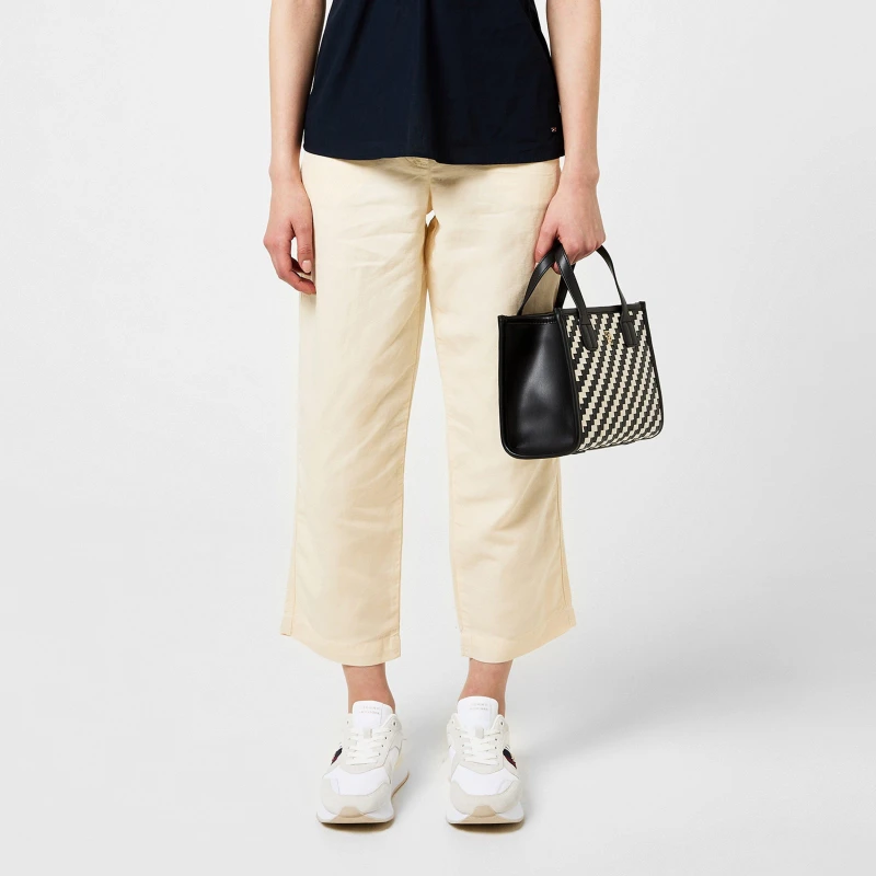 Image of Tommy Hilfiger Womens Lightweight Tailored Fit Tailored Trousers Calico female 8 (XS)