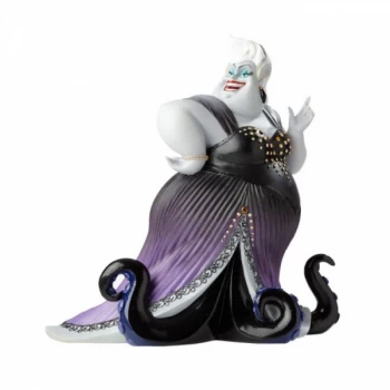 image of Ursula Couture de Force Figurine - Disney Showcase Collection