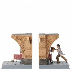 Image of Harry Potter Platform 9 And 3/4 Bookends