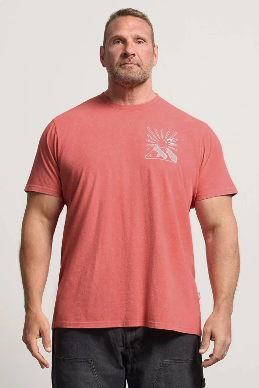Image of BadRhino BadRhino Men Mountain Graphic T-Shirt in Coral Size: X-Large Coral 1XL Male 5063853526290