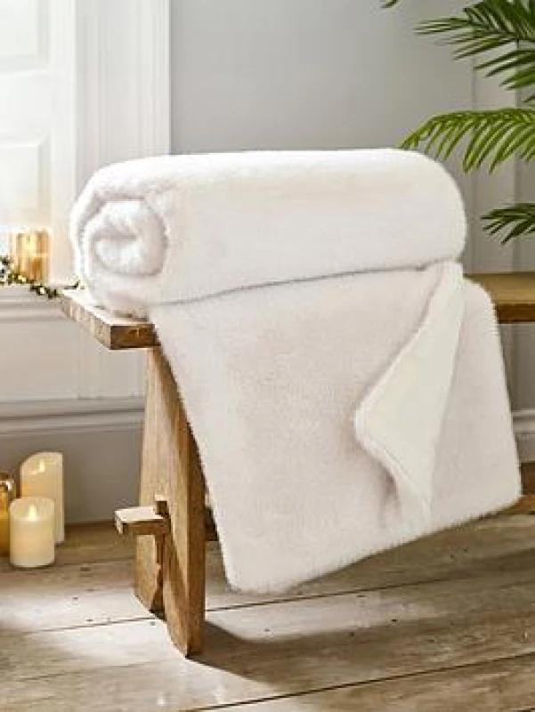 Image of The Lyndon Co Ashford Faux Fur Throw 130X180Cm Caramel WMU3I Unisex